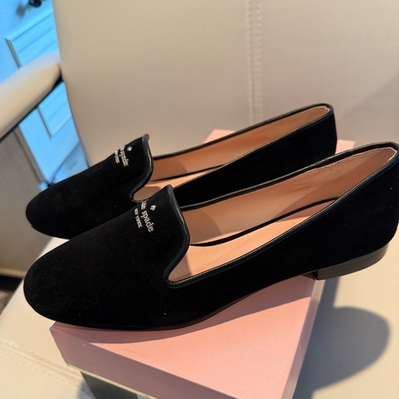 Kate Spade Black Suede Claudia Flats 8.5 New in Box - Picture 1 of 8